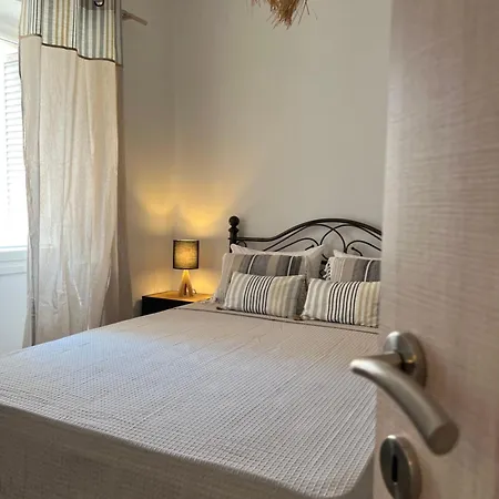 דירה Calm Joy & J - Happy *