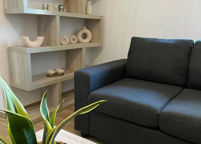 Calm Joy & J - Happy Lägenhet